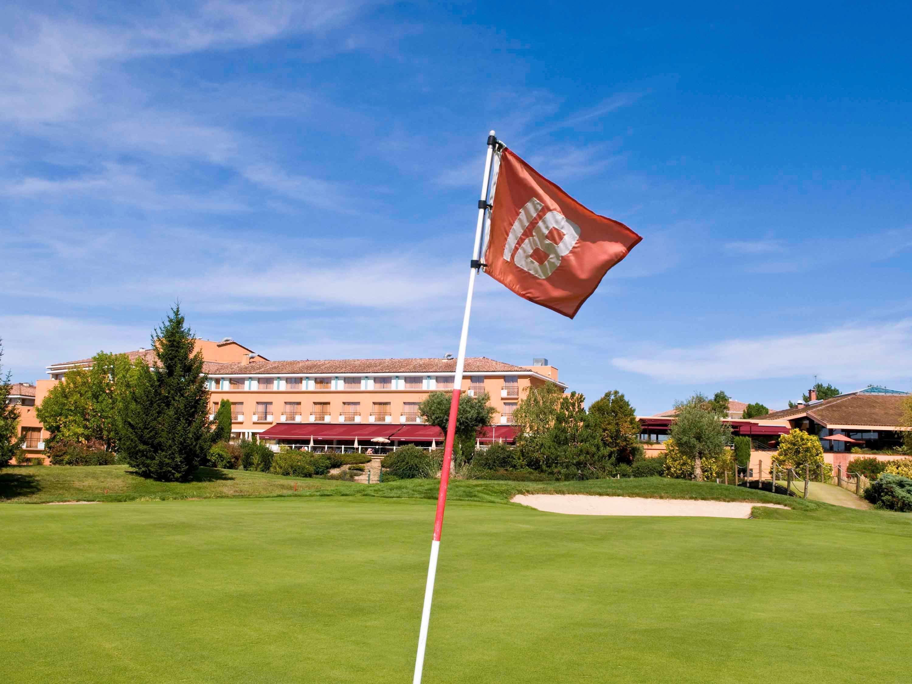 Hotel Mercure Toulouse Aeroport Golf De Seilh Zewnętrze zdjęcie