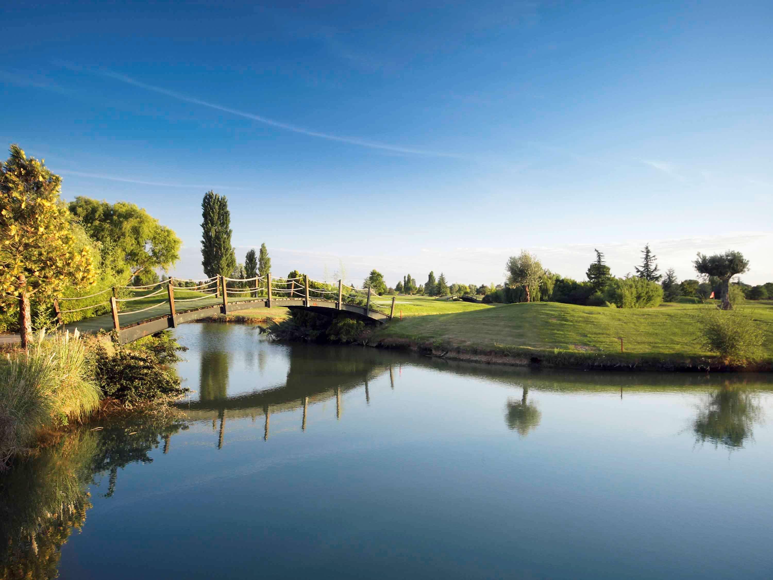 Hotel Mercure Toulouse Aeroport Golf De Seilh Zewnętrze zdjęcie